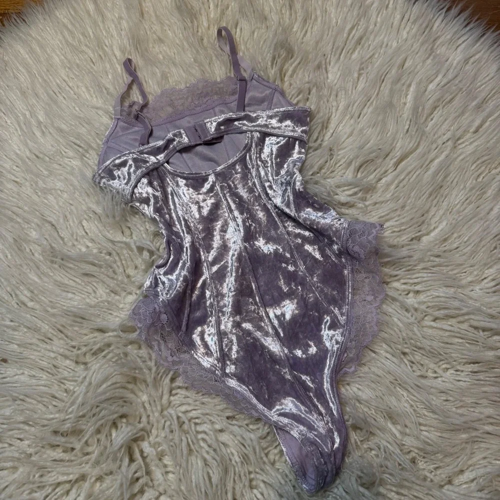 Womens Romantic Feminine Lingerie‎ Lace Trim Velvet Bodysuit Purple Small